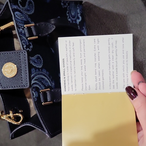 Michael Kors Purse - Picture 12 of 17